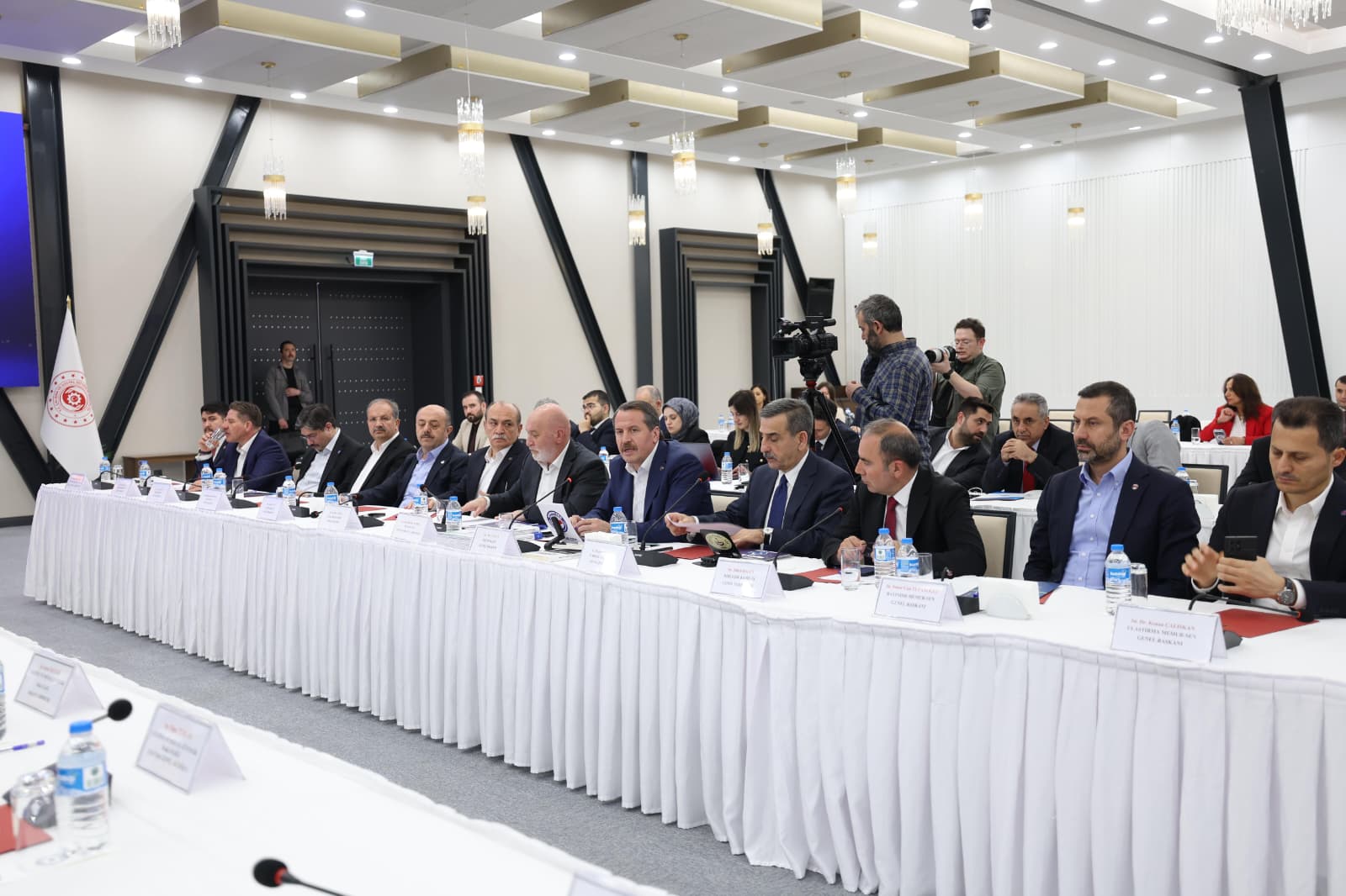 KPDK&rsquo;nın G&uuml;ndemi 4688 Sayılı Kanun Oldu