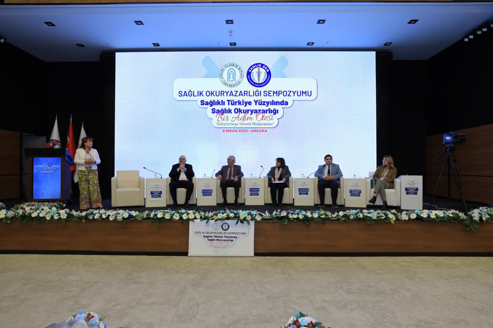 Sağlıklı Türkiye Yüzyılında Sağlık Okuryazarlığı Sempozyumu Düzenlendi