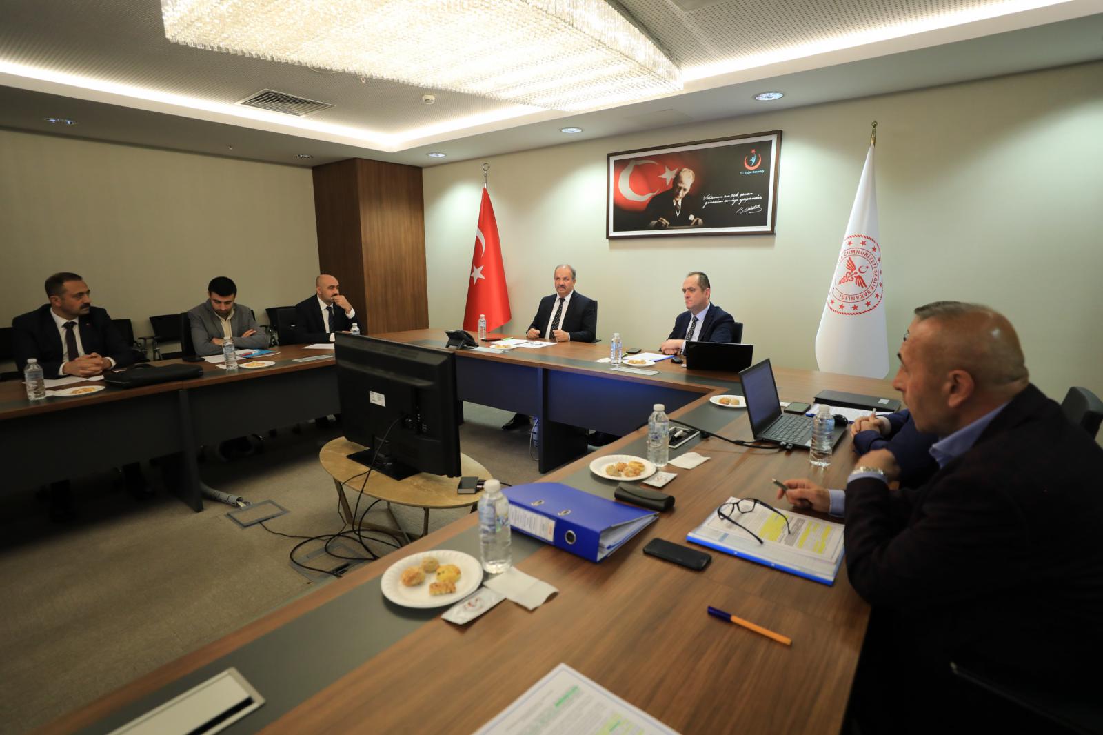 Sağlık Profesyonellerinin Talepleri KİK Toplantısında Konuşuldu