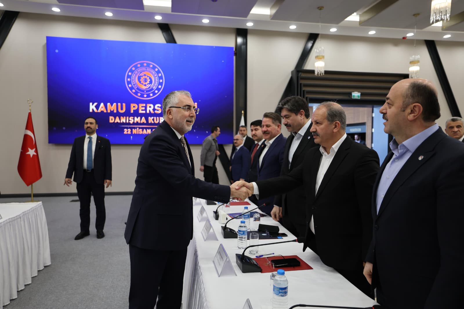 KPDK&rsquo;nın G&uuml;ndemi 4688 Sayılı Kanun Oldu