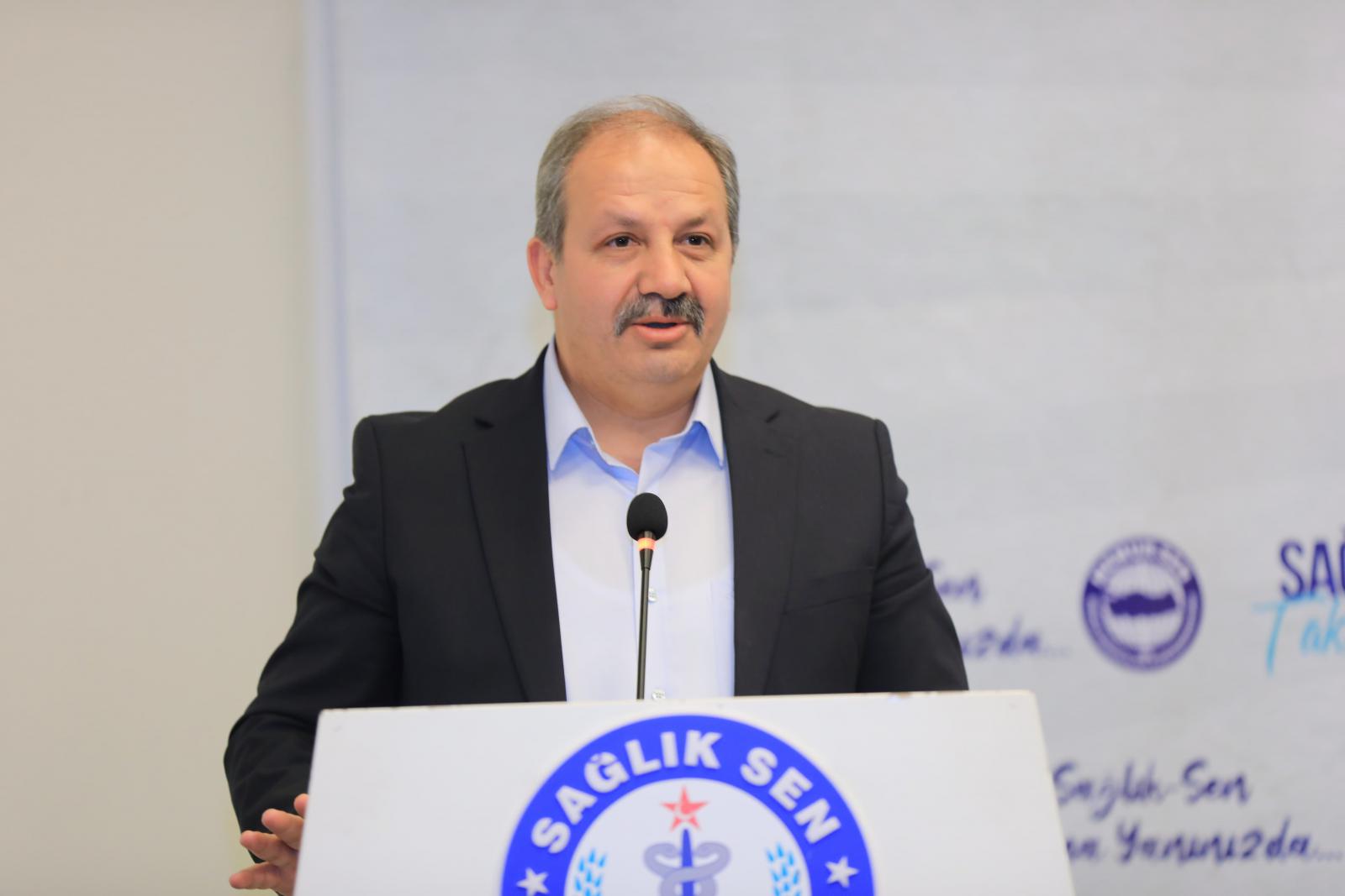 "Sağlık Profesyonellerine Muayene Önceliği Verilmesi Konusunda Israrcıyız"