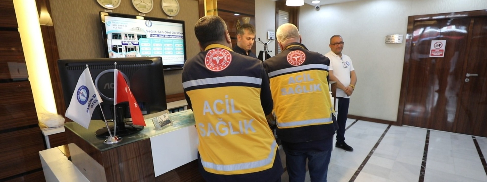 Ankara ve İstanbul'a Vaka Getiren 665 Acil Sağlık Hizmetleri Çalışanı Sağlık-Sen Otellerden Ücretsiz Yararlandı